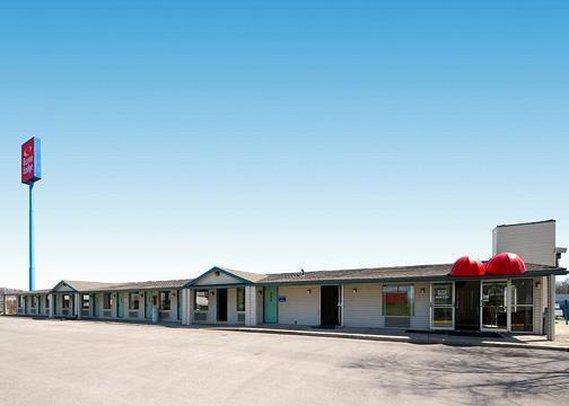 Austin Town Inn Austintown 외부 사진